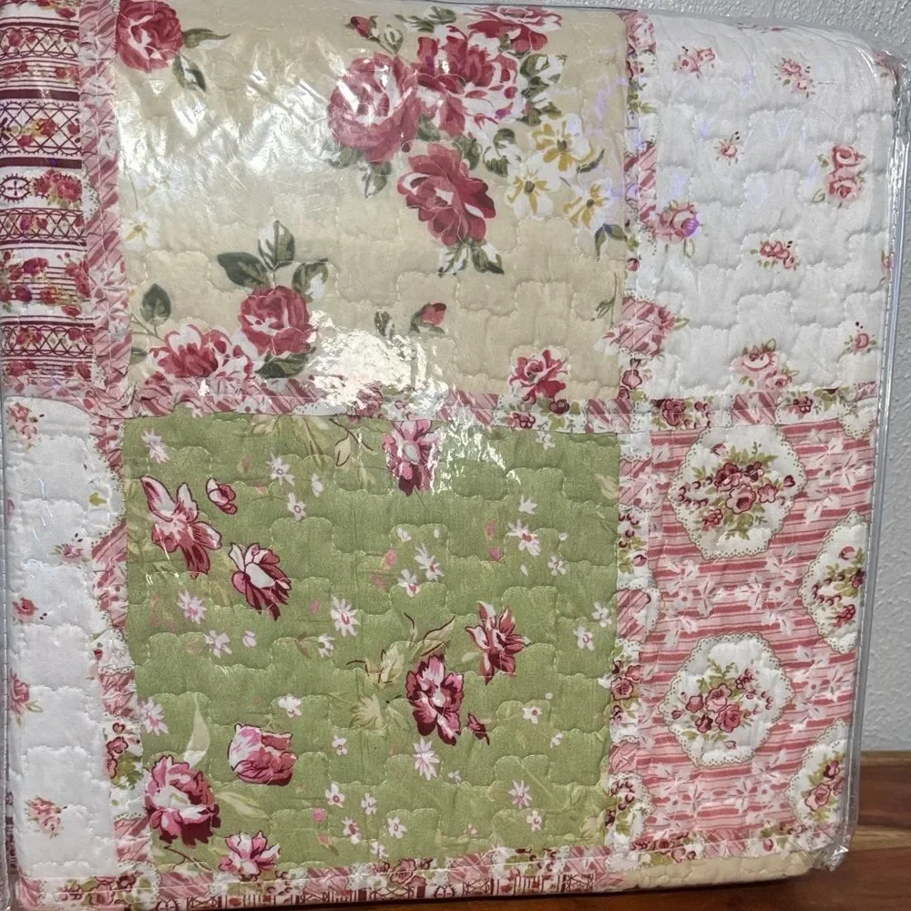 Vintage Chic Floral Patchwork Quilt Cottagecore Grandma Core Aesthetic Bedding